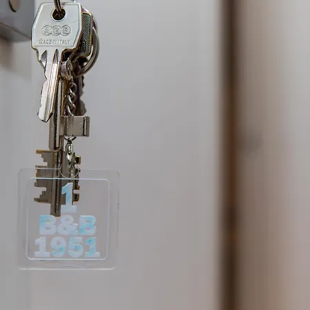 Bed and breakfast 1951